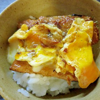 いわしのかば焼き卵丼